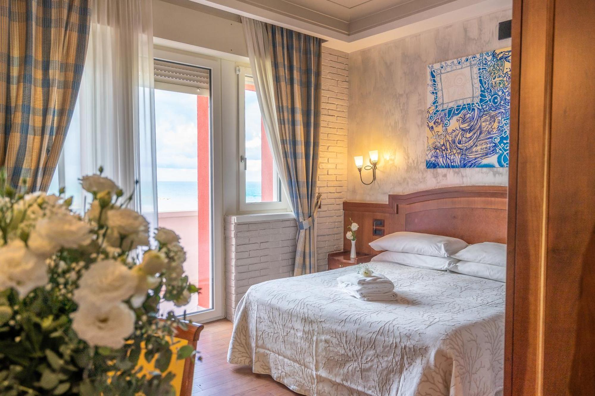 Art Hotel Santa Lucia Termoli Exteriör bild