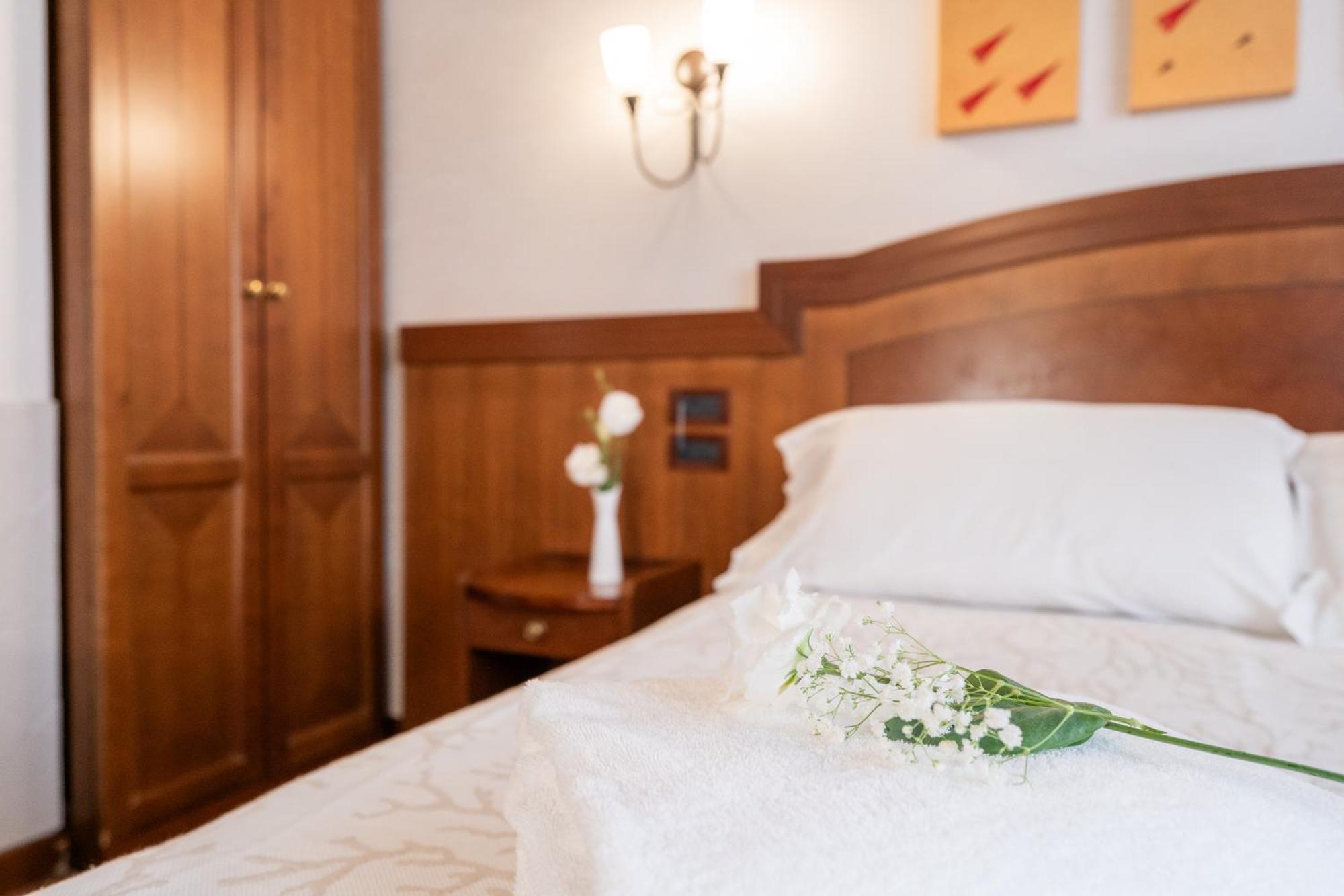 Art Hotel Santa Lucia Termoli Exteriör bild
