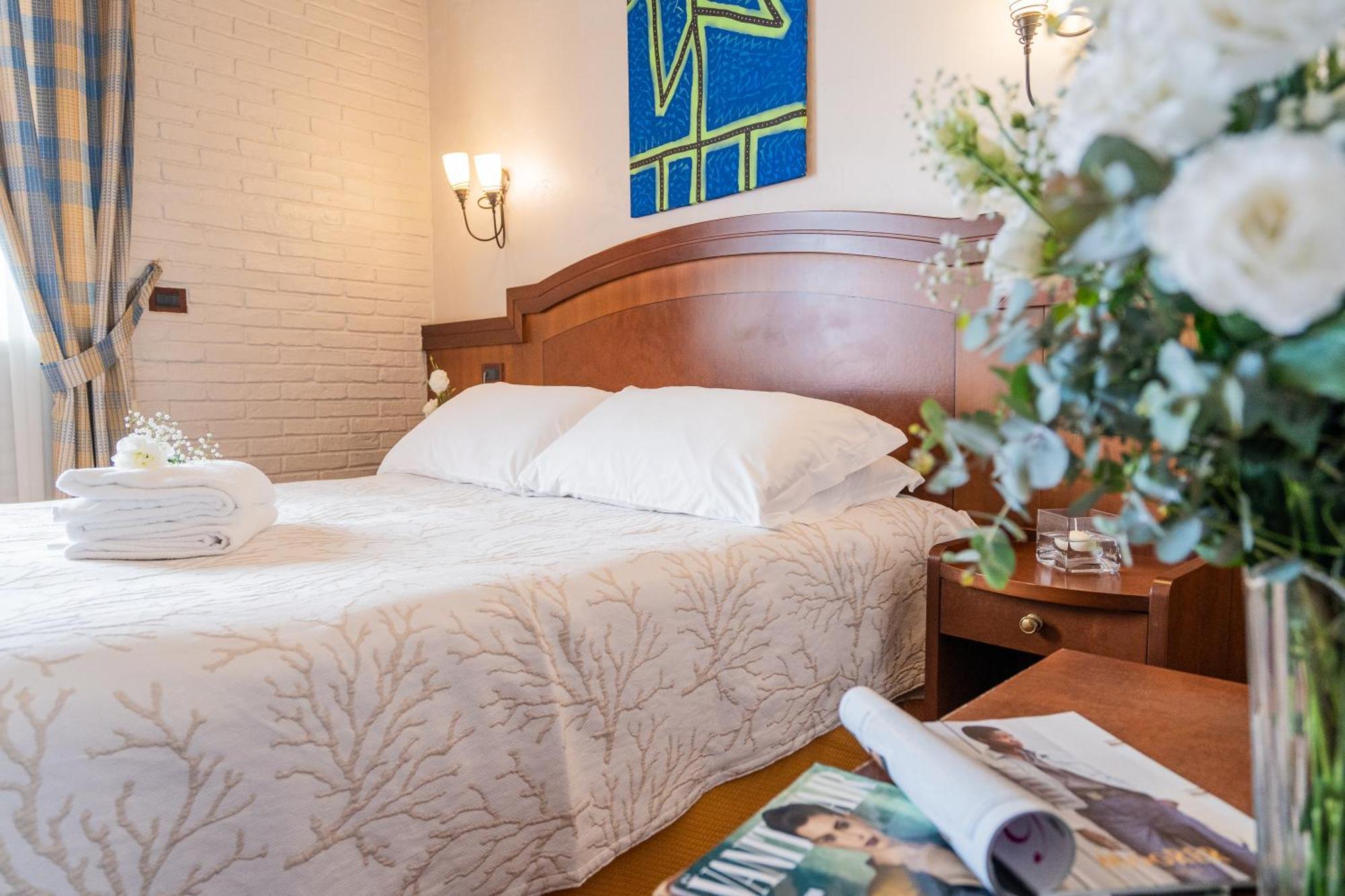 Art Hotel Santa Lucia Termoli Exteriör bild