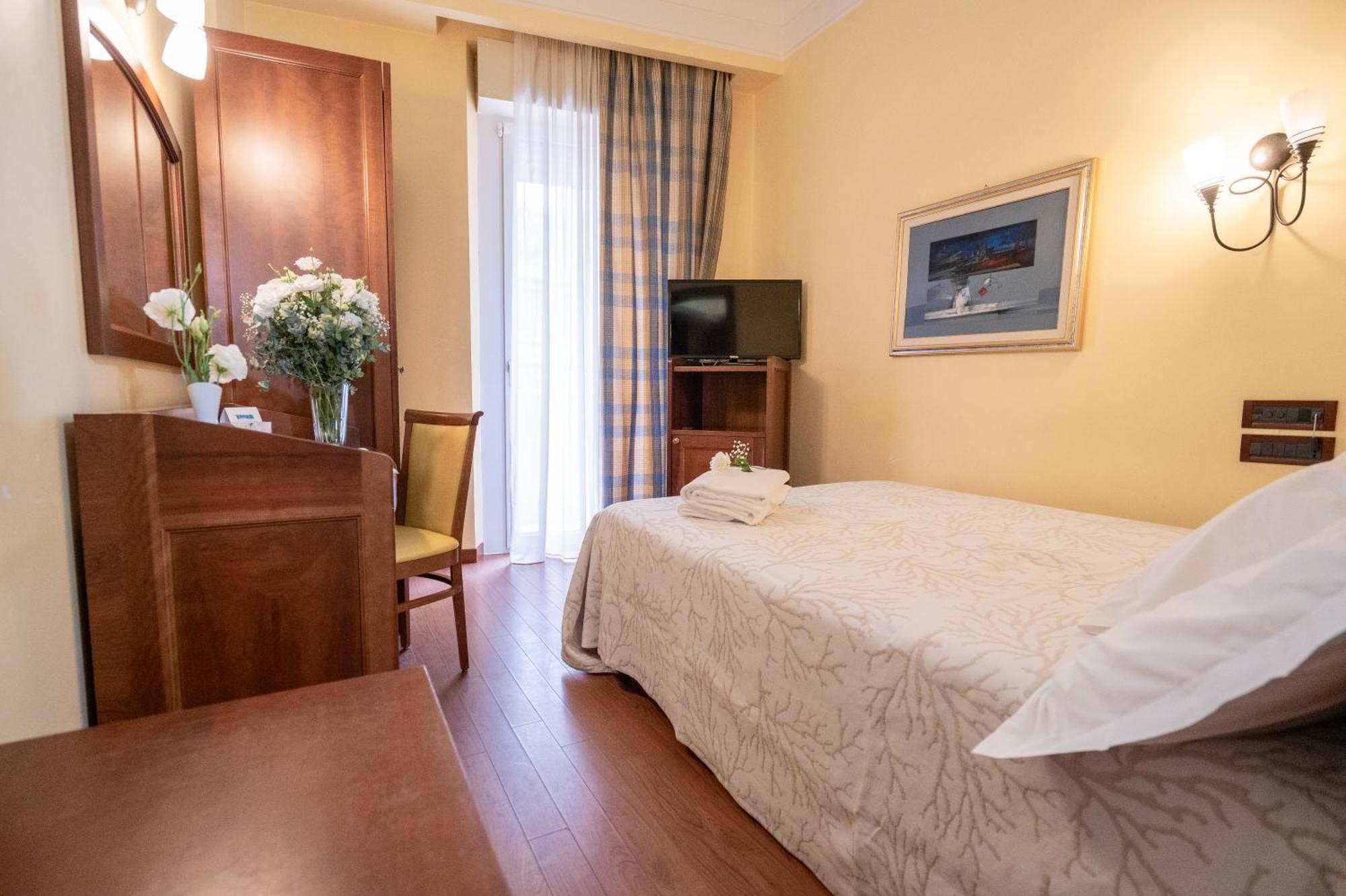 Art Hotel Santa Lucia Termoli Exteriör bild