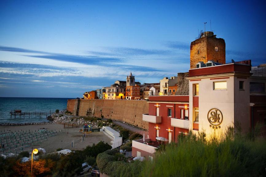 Art Hotel Santa Lucia Termoli Exteriör bild